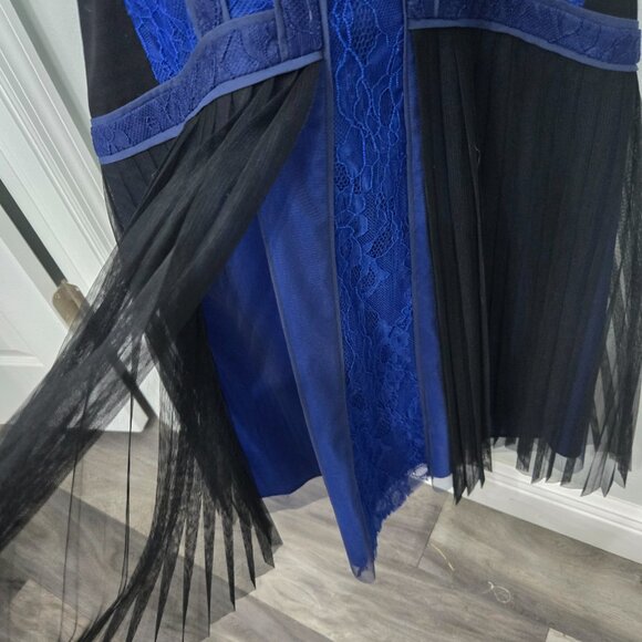 BCBG Galia new.with tag size 4 dress strapless - Picture 4 of 9